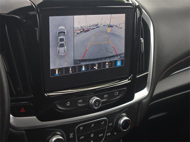 Used 2022 Chevrolet Traverse RS image 21