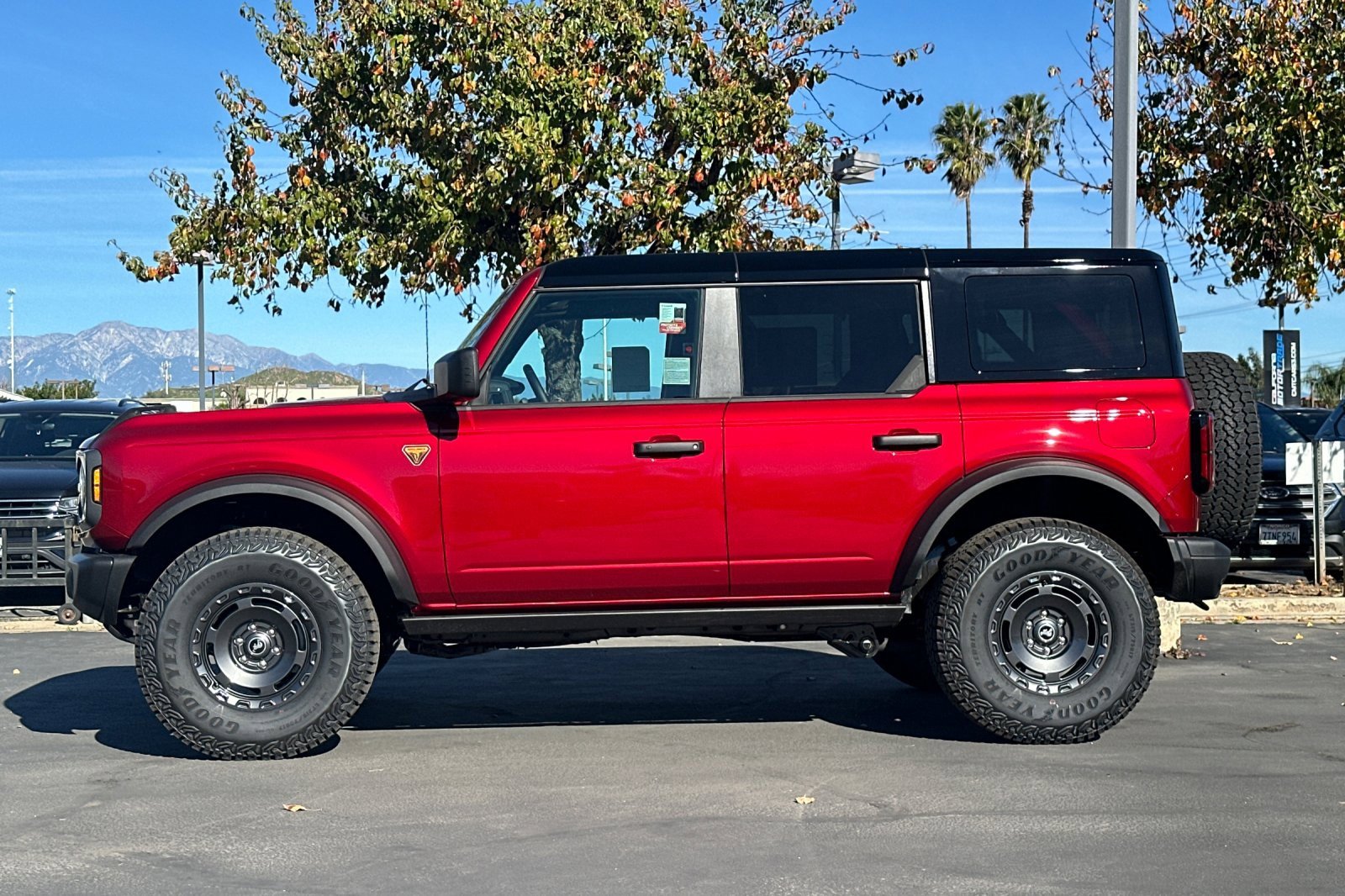 New 2025 Ford Bronco Badlands w/ Sasquatch Package image 7