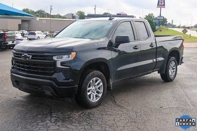 Used 2024 Chevrolet Silverado 1500 RST AWD/4WD image 3
