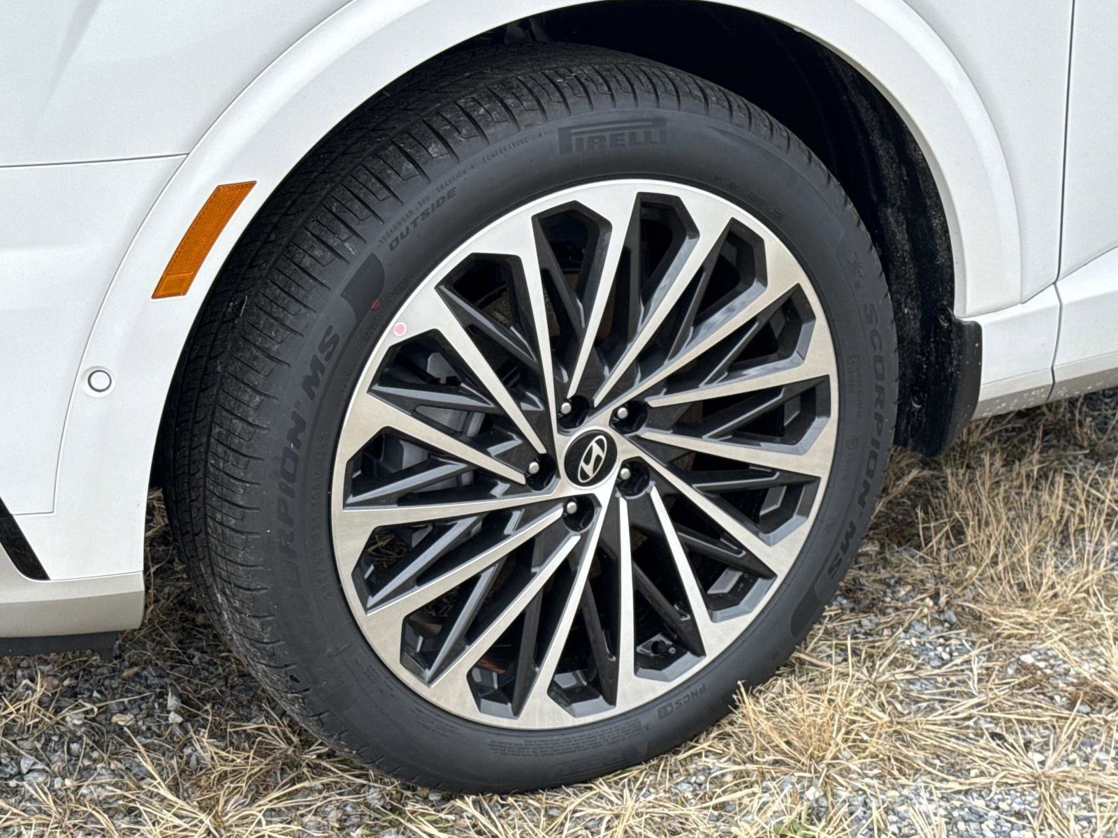 New 2026 Hyundai Palisade Calligraphy AWD/4WD image 18