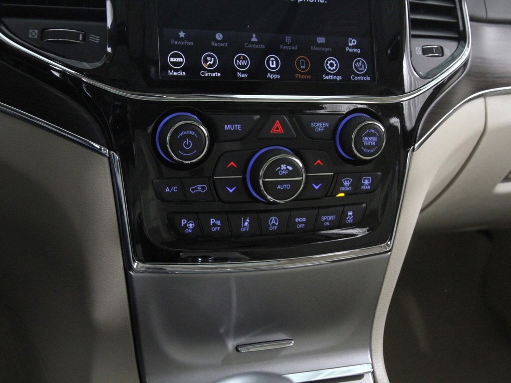 Used 2021 Jeep Grand Cherokee Overland image 16