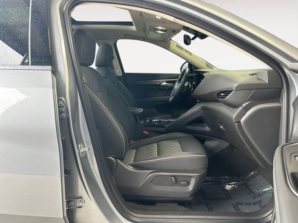 Used 2023 Buick Envision Avenir image 10