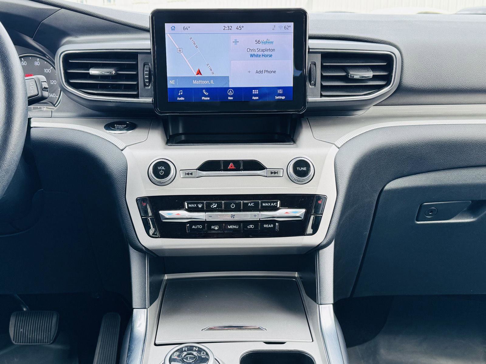 Used 2023 Ford Explorer XLT w/ Equipment Group 202A AWD/4WD image 22