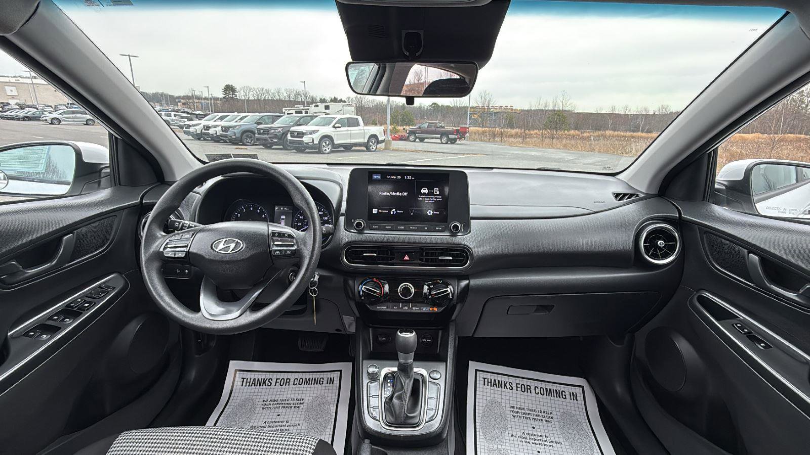 Used 2023 Hyundai Kona SE w/ Cargo Package image 26
