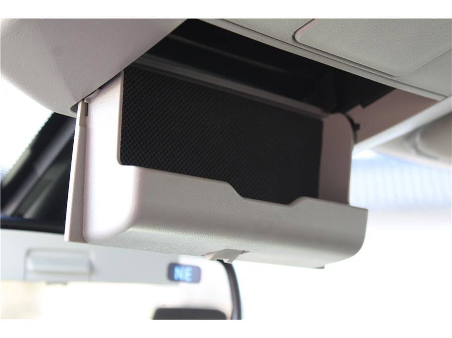 Used 2019 Toyota Tundra SR5 w/ SR5 Upgrade Package image 33