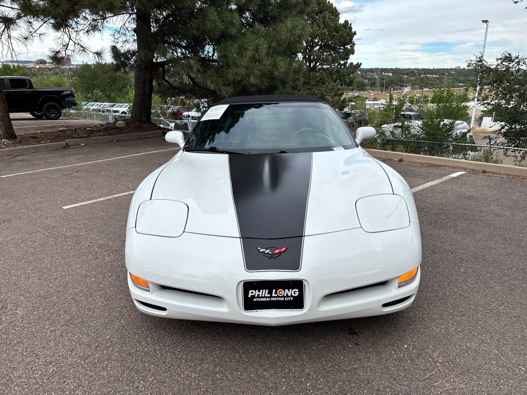 Used 1998 Chevrolet Corvette Convertible RWD image 2