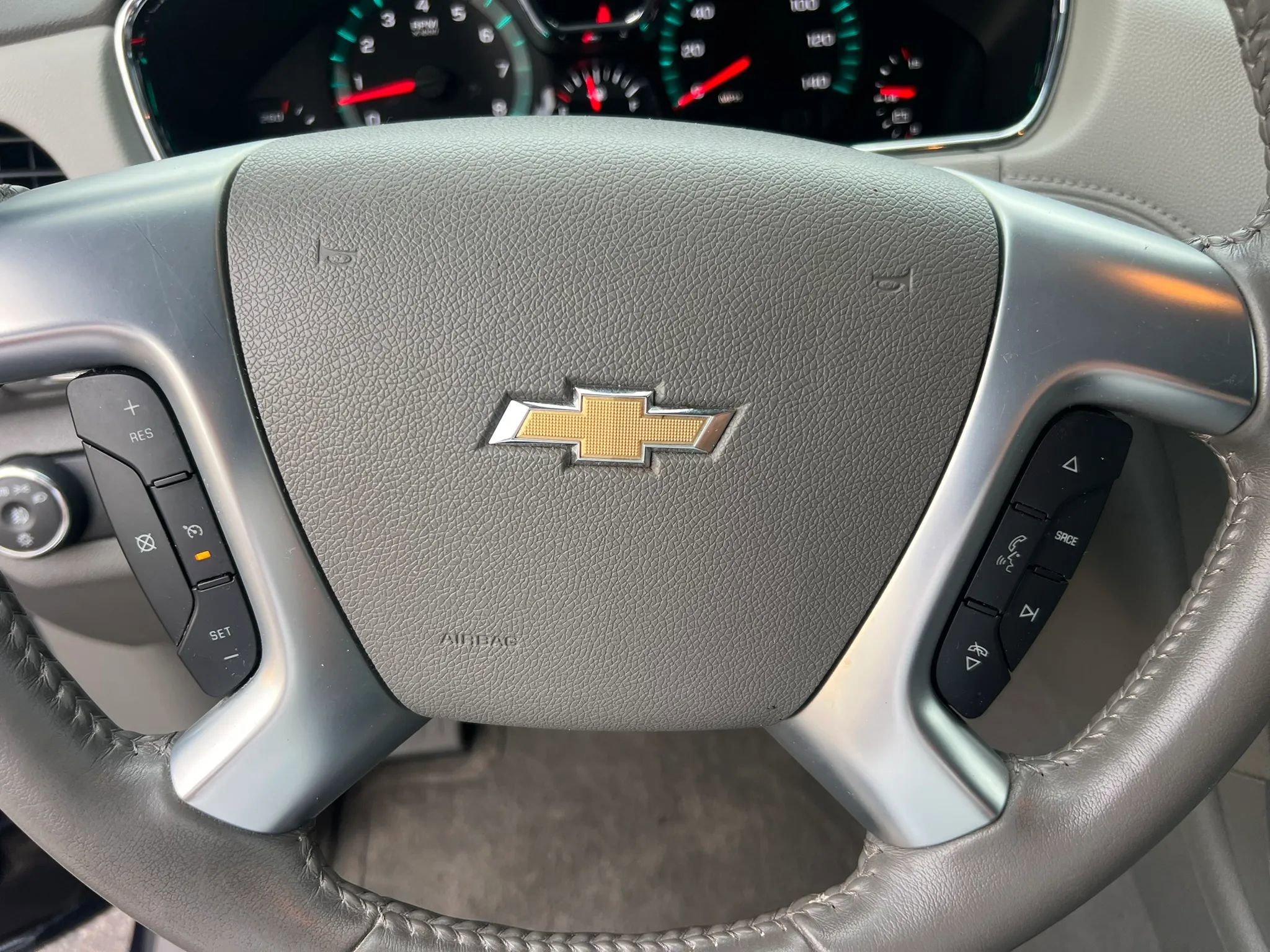 Used 2017 Chevrolet Traverse LT w/ Style and Technology Package image 21