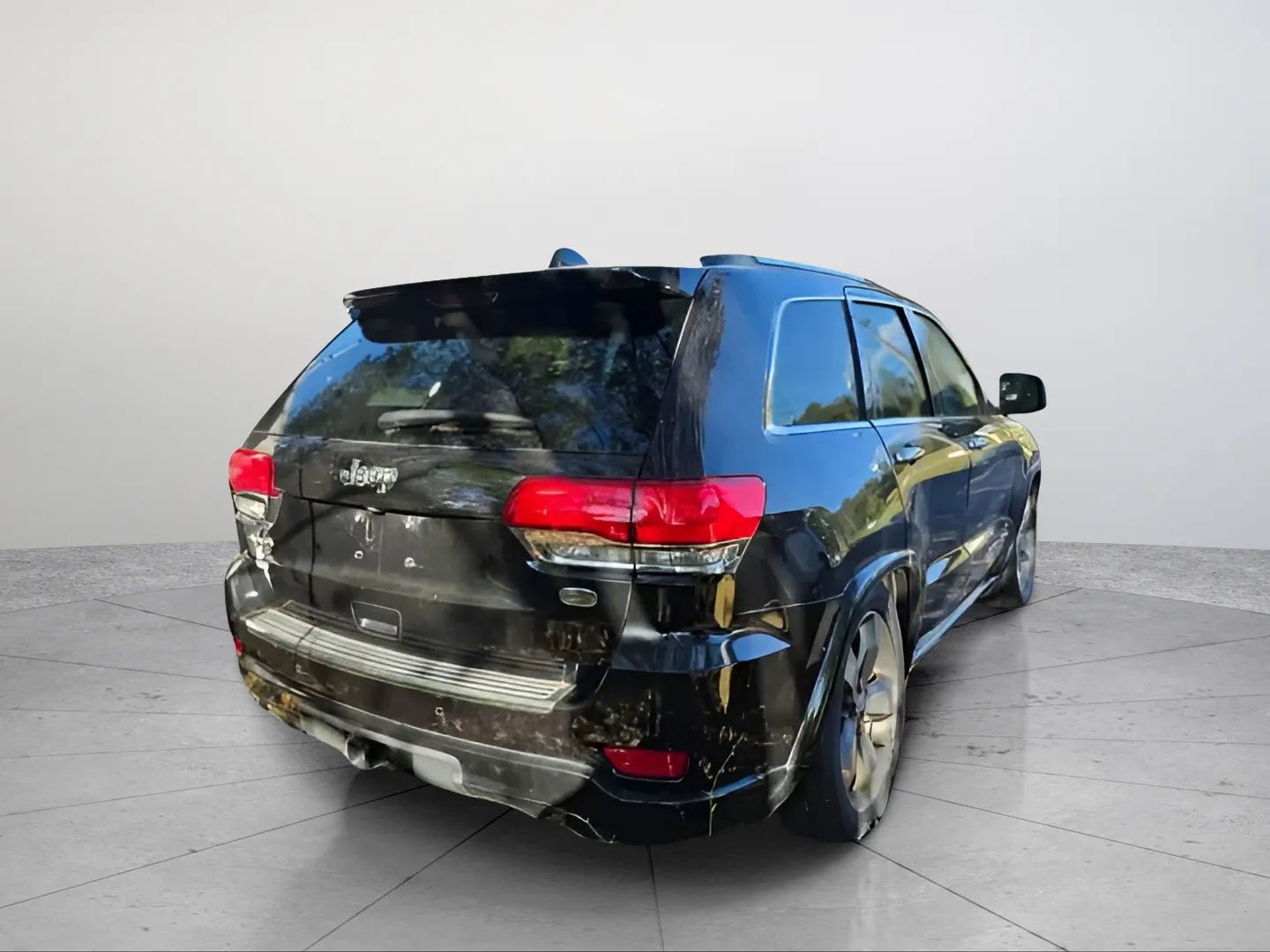 Used 2014 Jeep Grand Cherokee Overland image 4