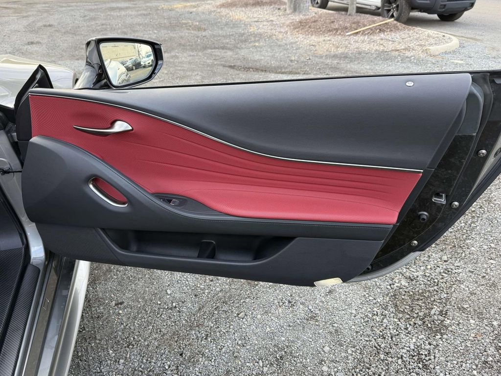 Used 2023 Lexus LC 500 Convertible image 18