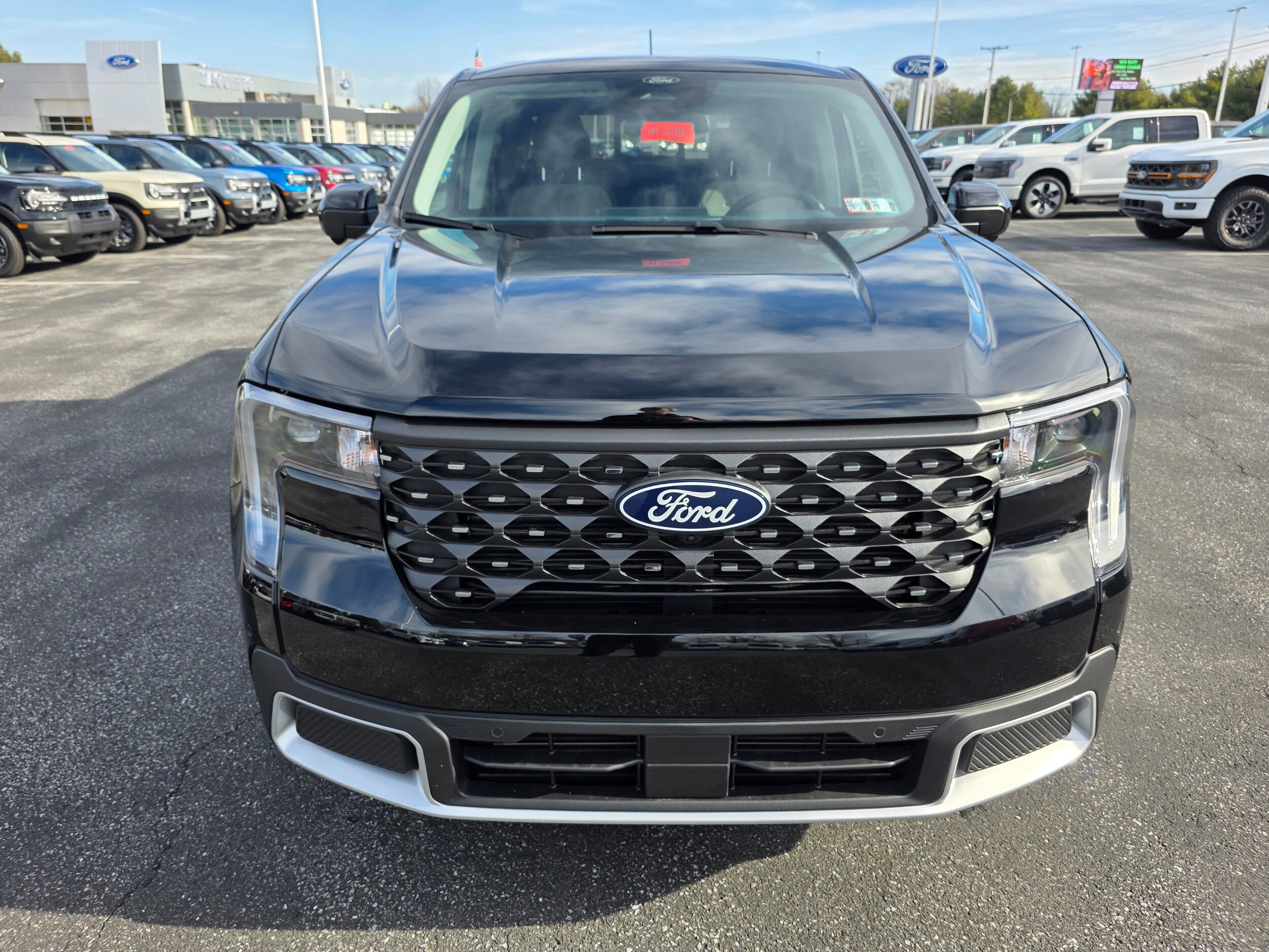New 2026 Ford Maverick Lariat w/ 4K Tow Package image 15