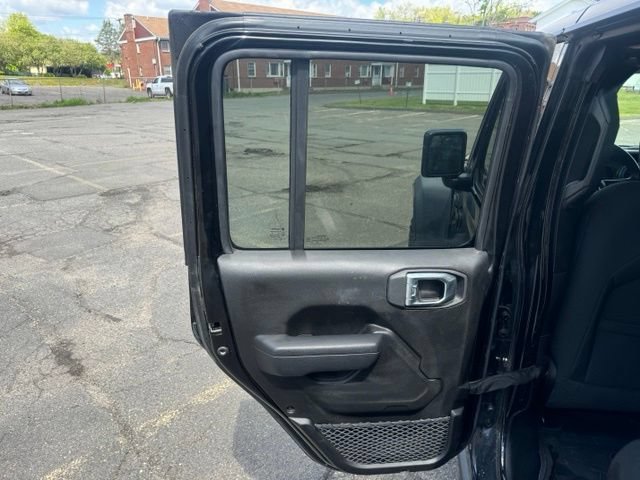 Used 2023 Jeep Wrangler Unlimited w/ Cold Weather Group AWD/4WD image 13