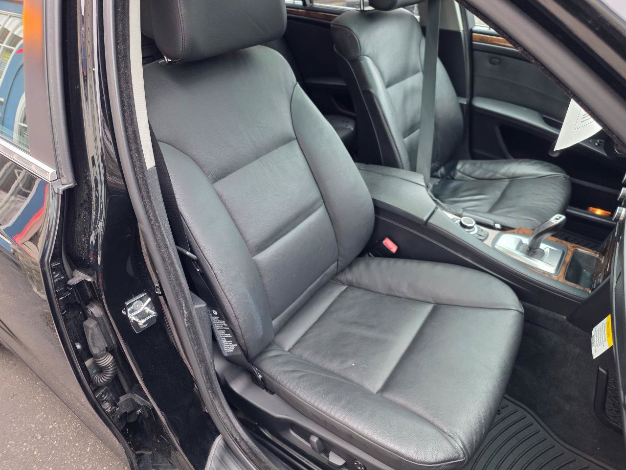 Used 2009 BMW 528i Sedan RWD image 24