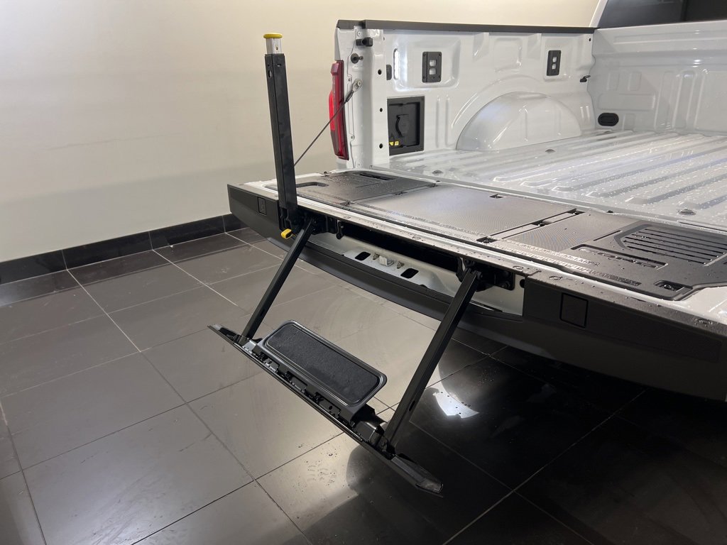 New 2026 Ford F150 XLT w/ Equipment Group 302A MID image 38