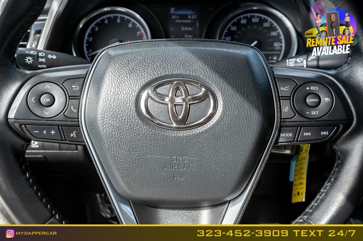 Used 2020 Toyota Camry SE FWD image 23
