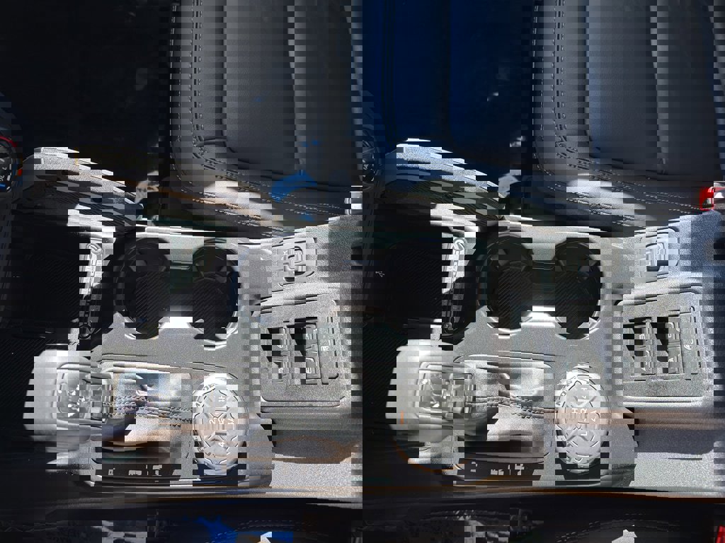 New 2025 Ford Bronco Badlands image 37