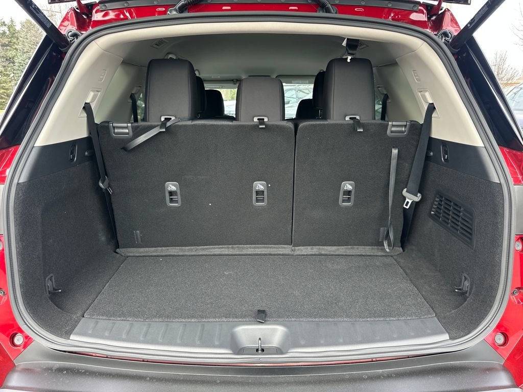 New 2026 Nissan Pathfinder SV image 36