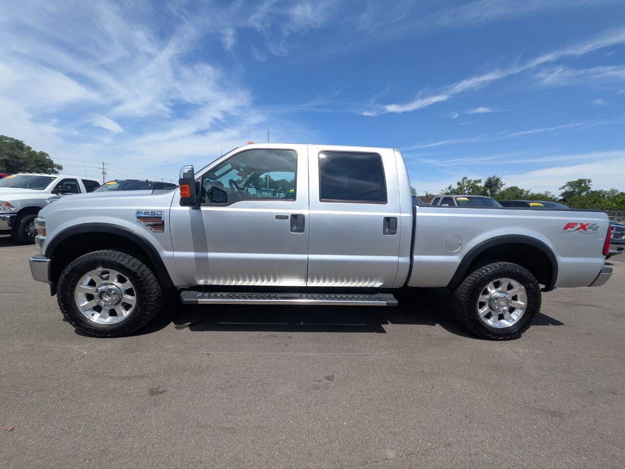 Used 2010 Ford F250 Lariat AWD/4WD image 3