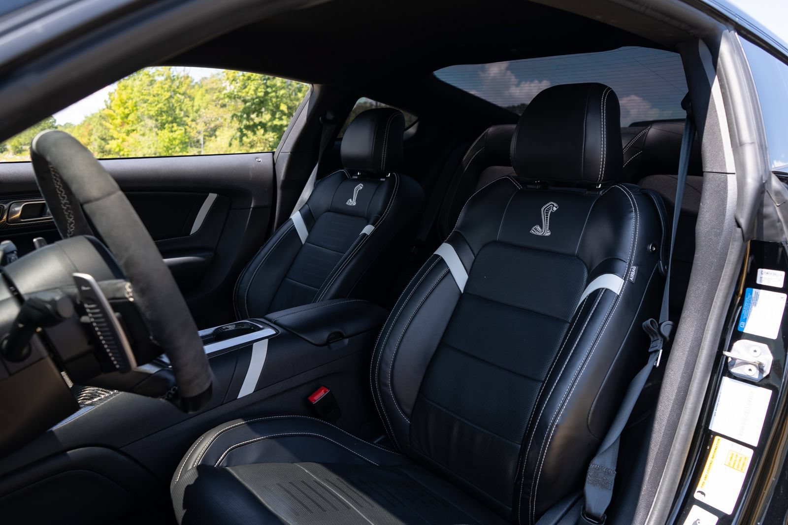 Used 2021 Ford Mustang Shelby GT500 w/ Technology Package RWD image 57