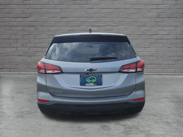 Used 2024 Chevrolet Equinox LS w/ LS Convenience Package FWD image 4