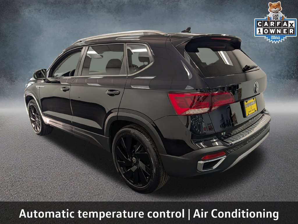 Used 2024 Volkswagen Taos SE w/ Black Wheel Plus Package AWD/4WD image 7