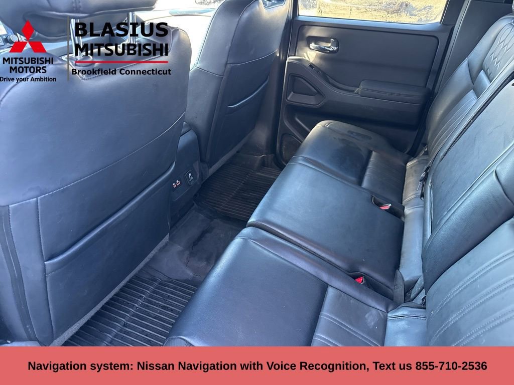Used 2022 Nissan Frontier PRO-4X image 11