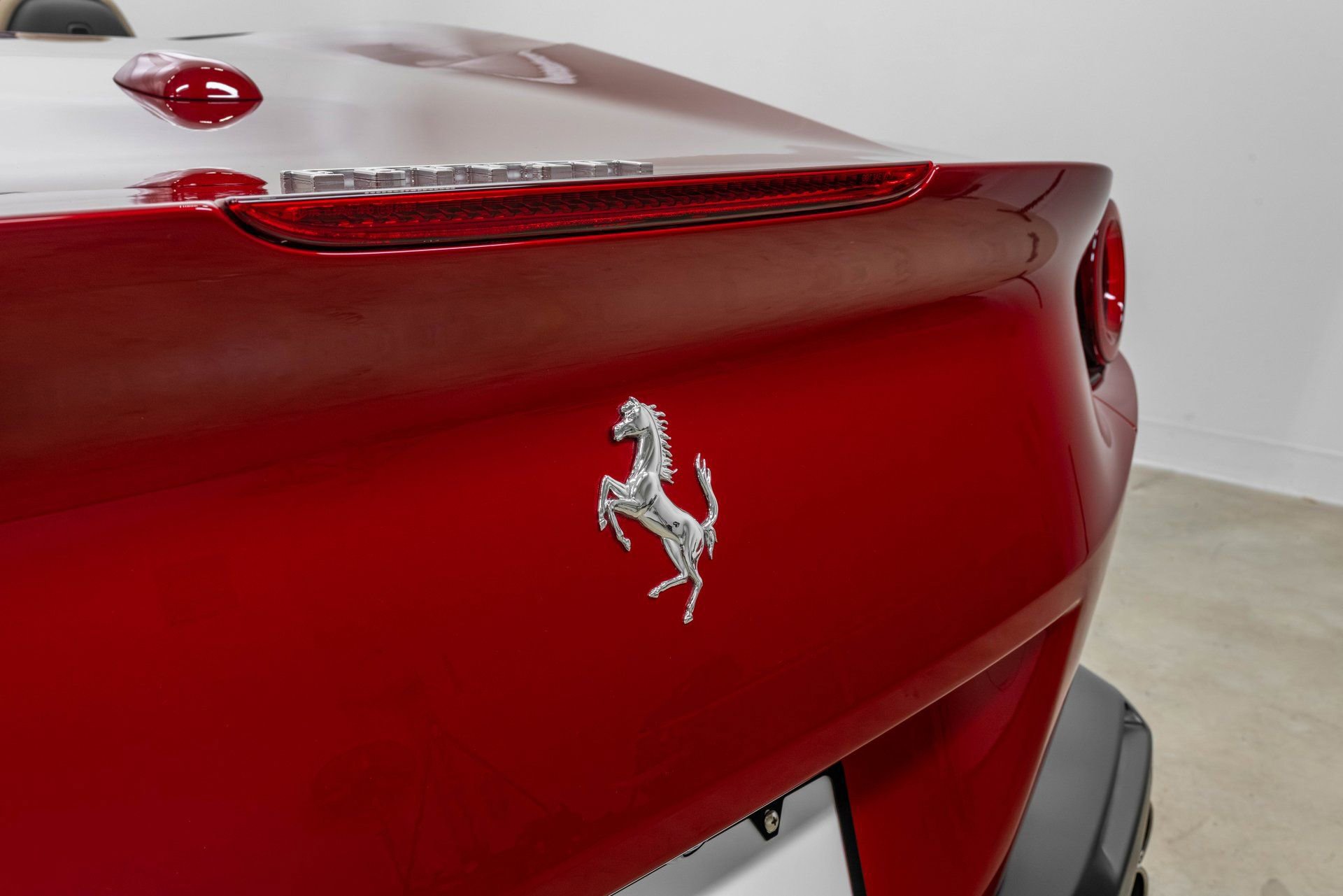 Certified 2020 Ferrari Portofino RWD image 55