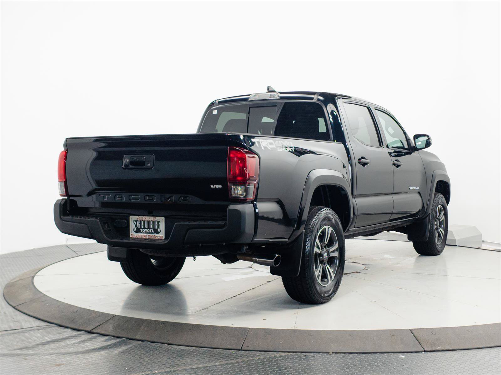 Used 2019 Toyota Tacoma TRD Sport AWD/4WD image 11