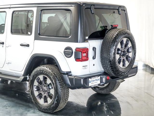 Used 2018 Jeep Wrangler Unlimited Sahara w/ LED Lighting Group AWD/4WD image 10