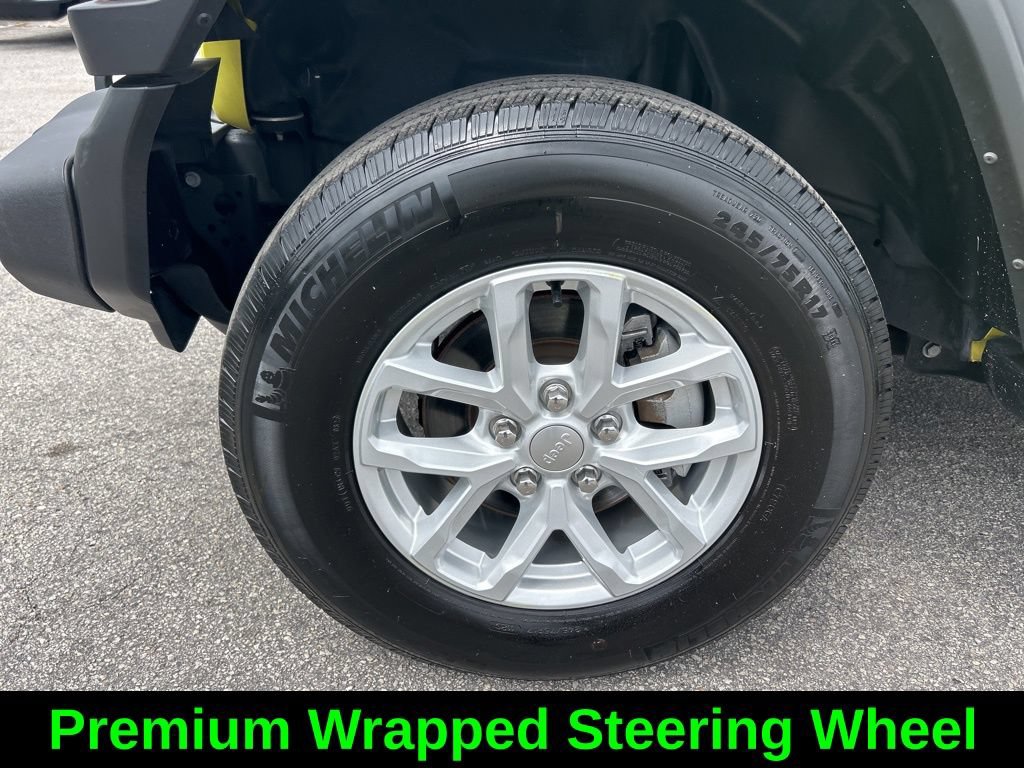 Used 2023 Jeep Wrangler Sport AWD/4WD image 19
