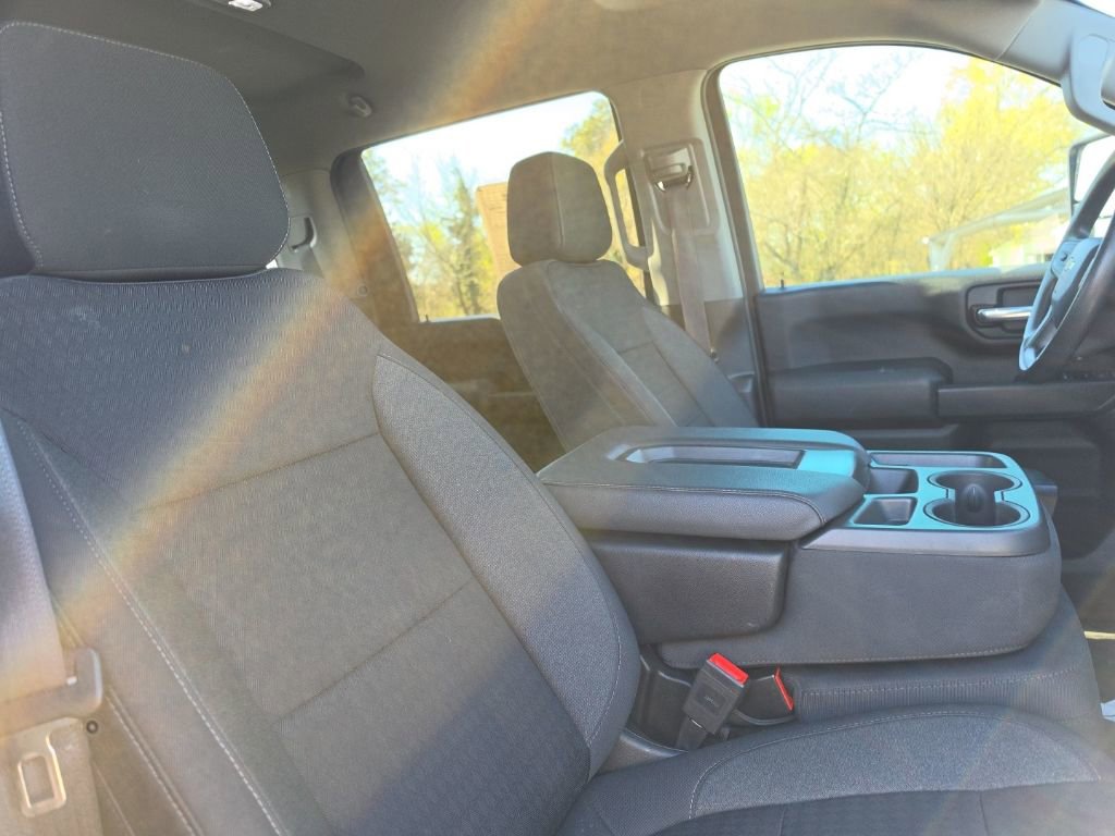 Used 2023 Chevrolet Silverado 2500 Custom w/ Custom Convenience Package AWD/4WD image 33