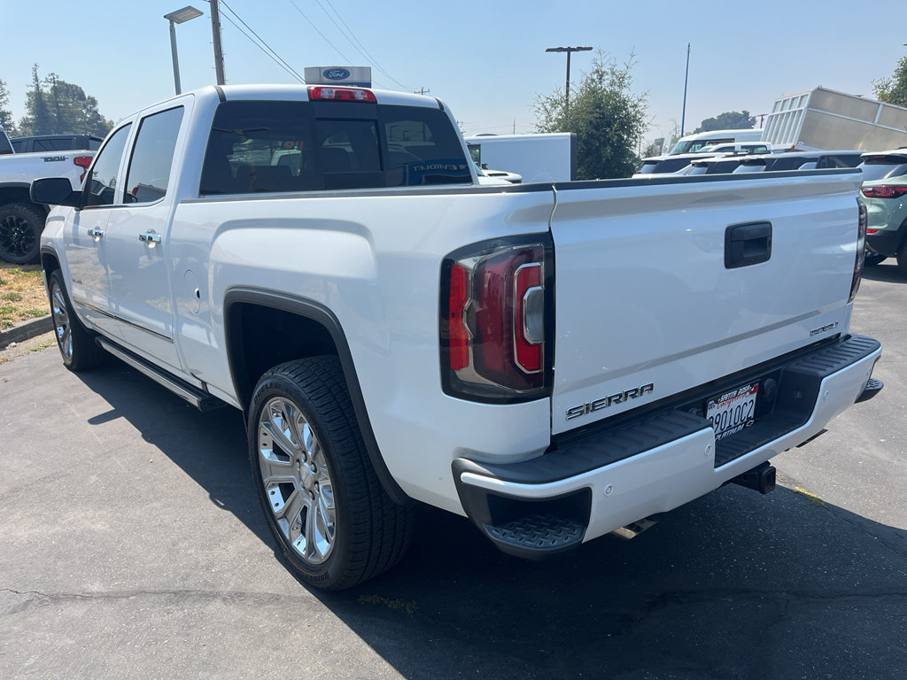 Used 2018 GMC Sierra 1500 Denali w/ Denali Ultimate Package AWD/4WD image 8