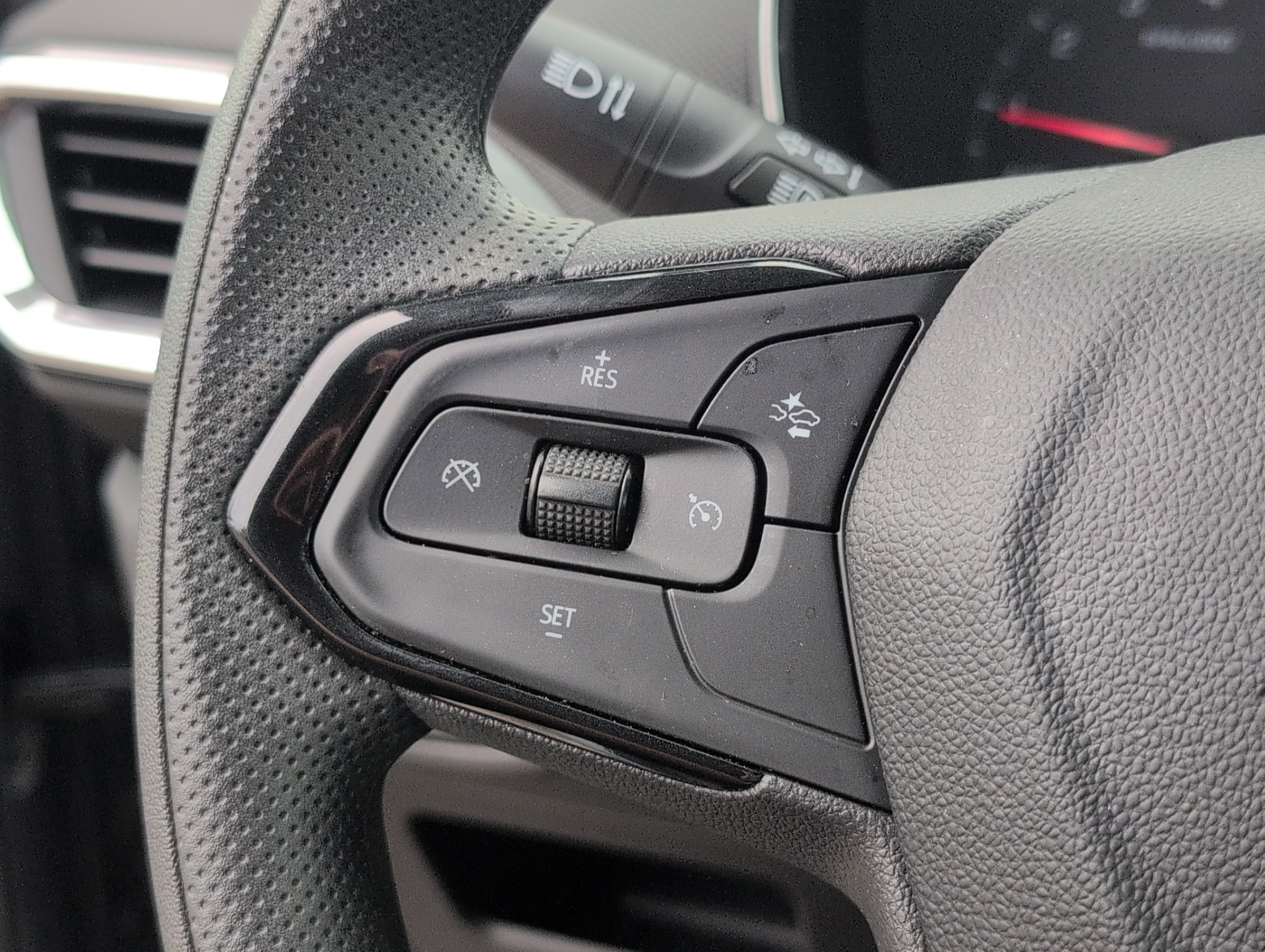 Certified 2023 Chevrolet TrailBlazer LT FWD image 26