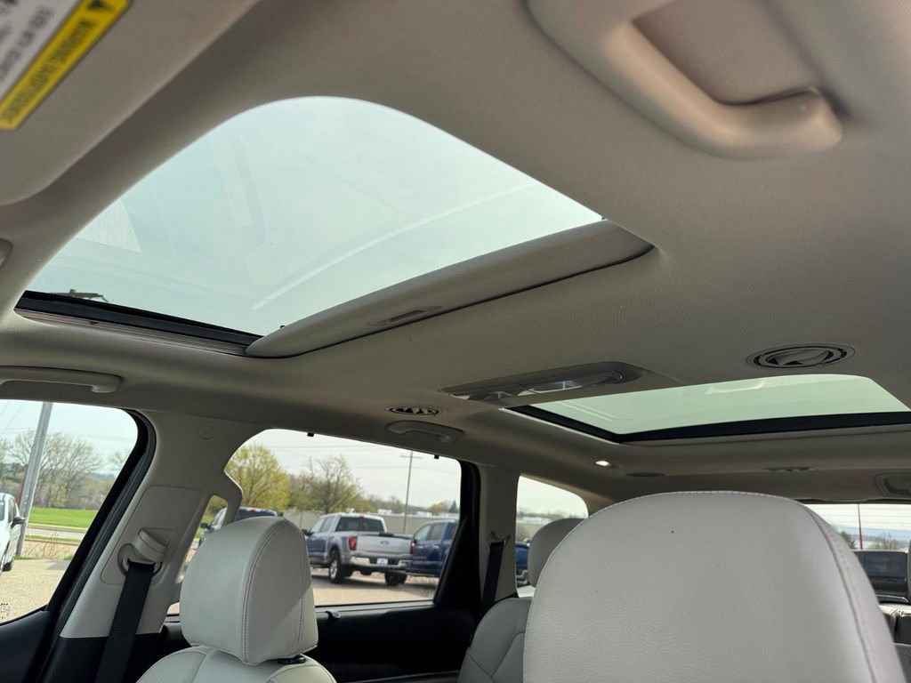 Used 2023 Kia Telluride SX AWD/4WD image 9
