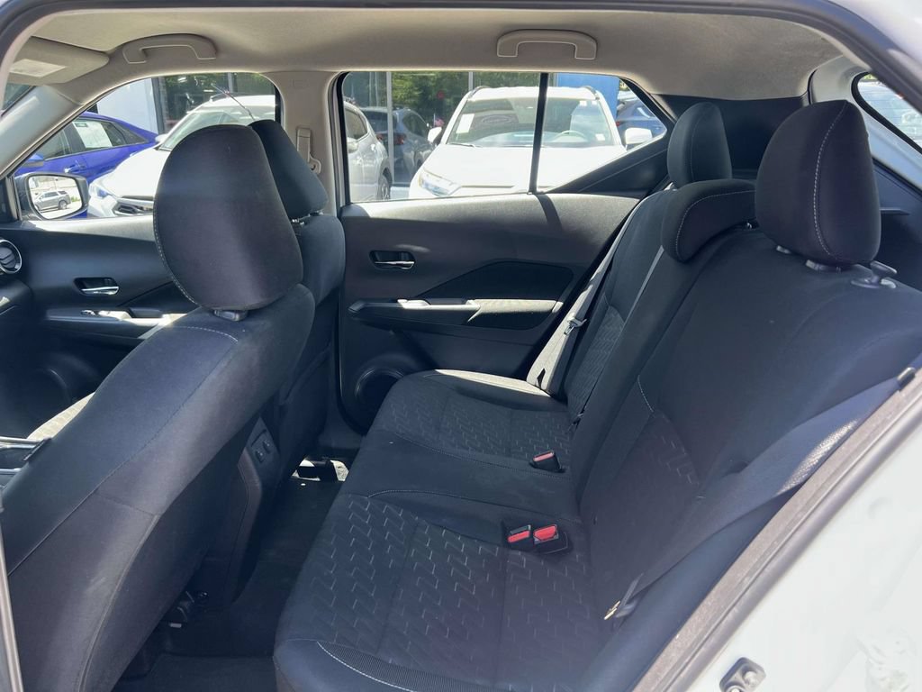 Used 2024 Nissan Kicks SV w/ Interior Electronics Package FWD image 11