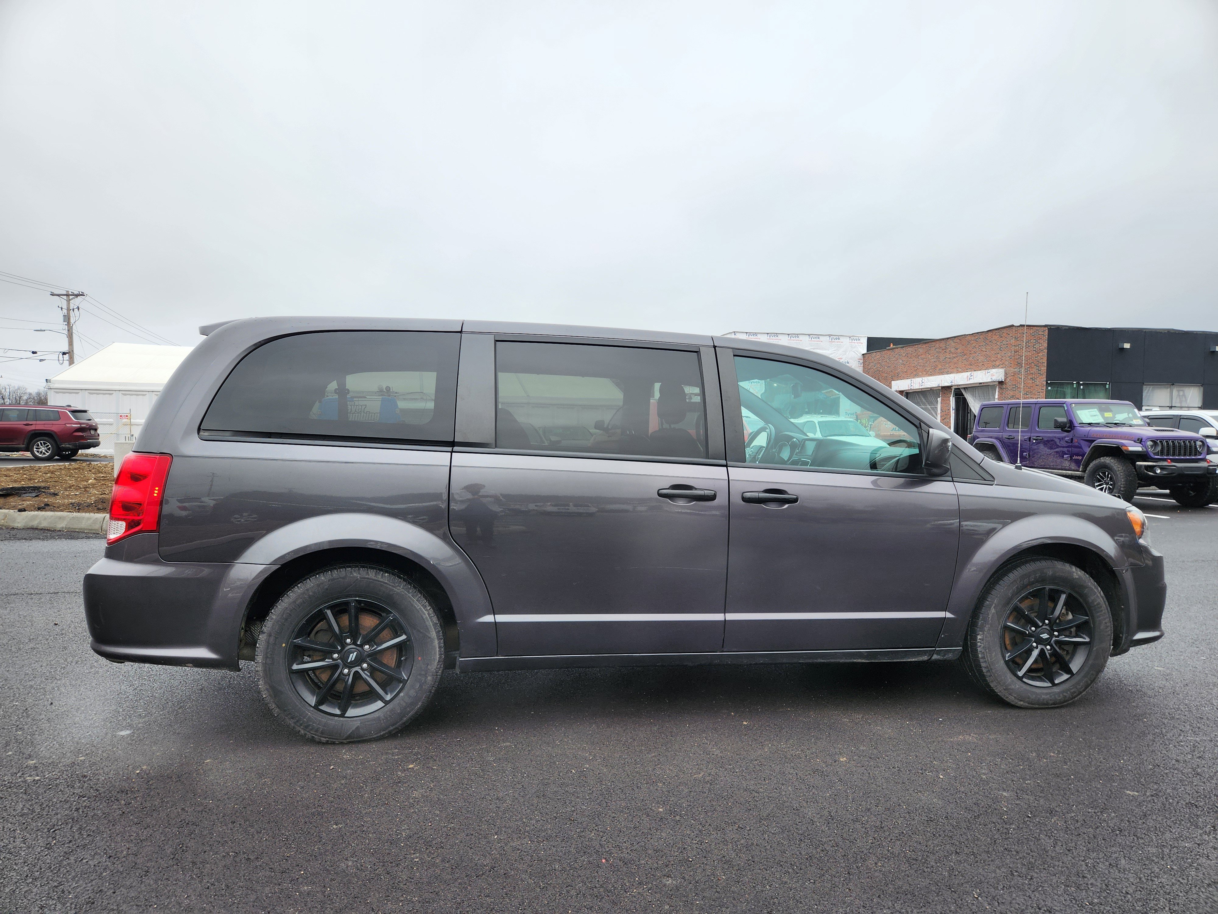 Used 2020 Dodge Grand Caravan GT image 16