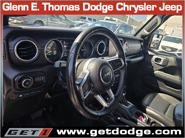 Certified 2022 Jeep Wrangler Unlimited Sahara w/ Cold Weather Group image 13