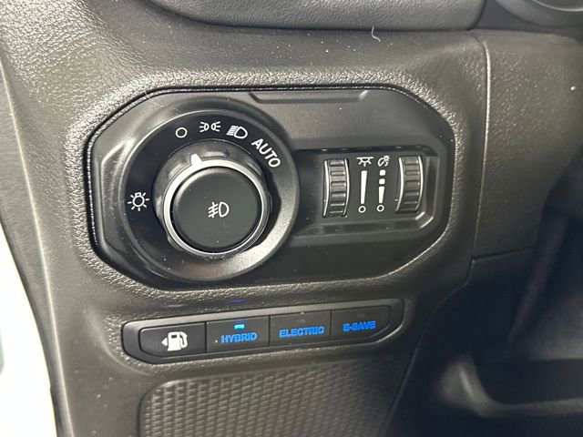 Used 2021 Jeep Wrangler Unlimited Sahara w/ Safety Group image 19