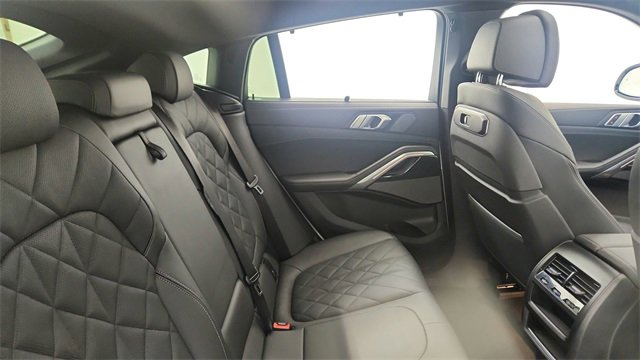Used 2024 BMW X6 xDrive40i w/ Premium Package image 26