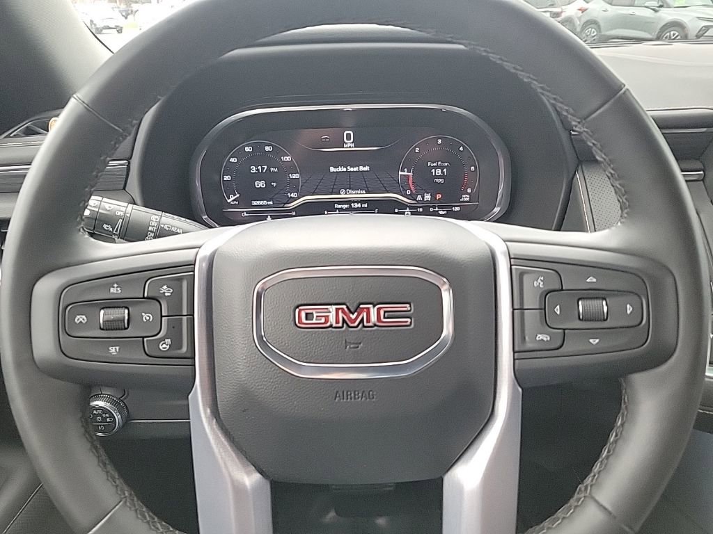 Used 2023 GMC Yukon SLT w/ SLT Luxury Package AWD/4WD image 18