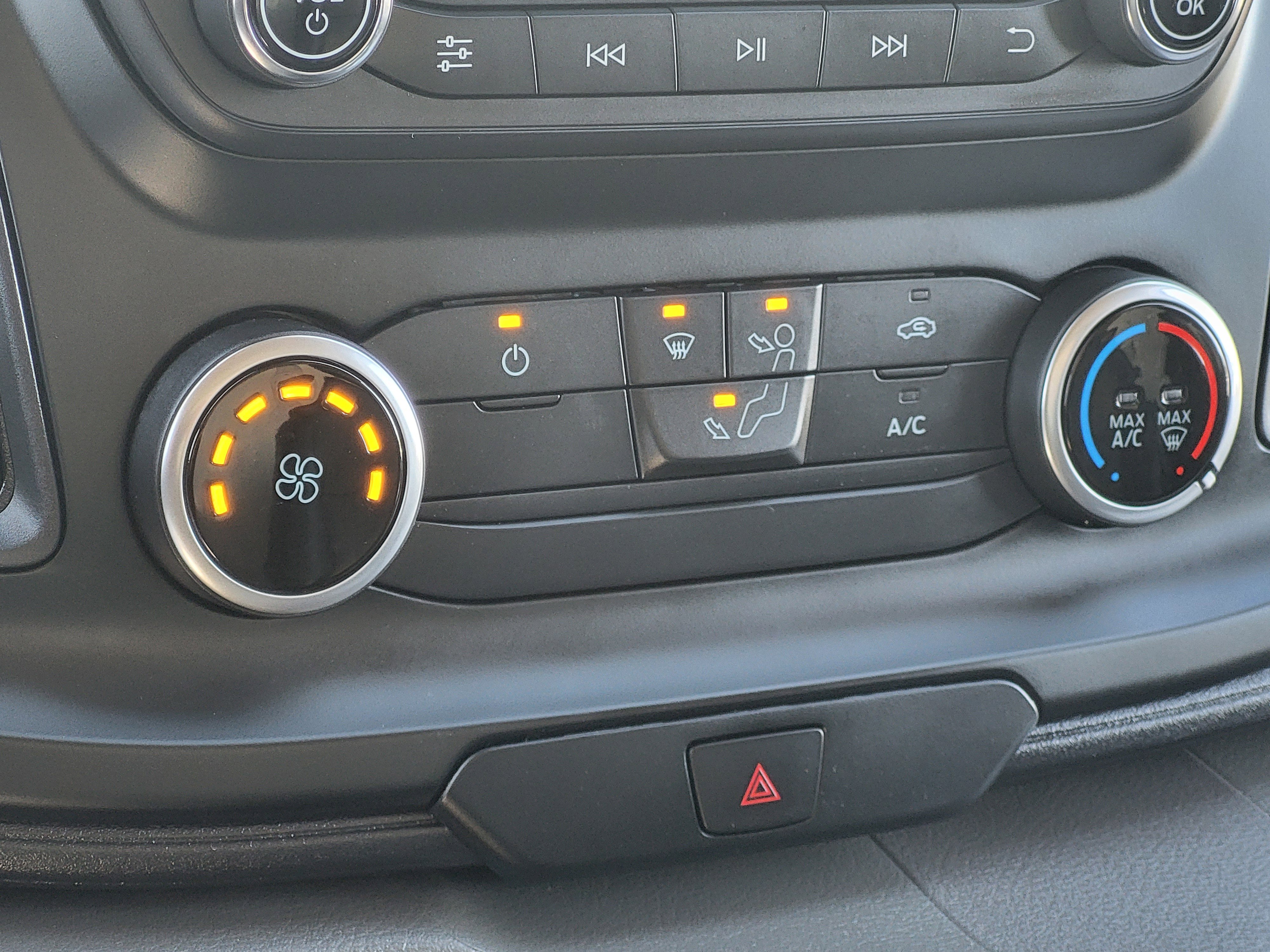 Used 2023 Ford Transit 350 DRW image 19