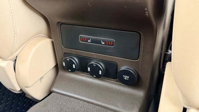 Used 2019 Jaguar F-PACE Prestige image 21