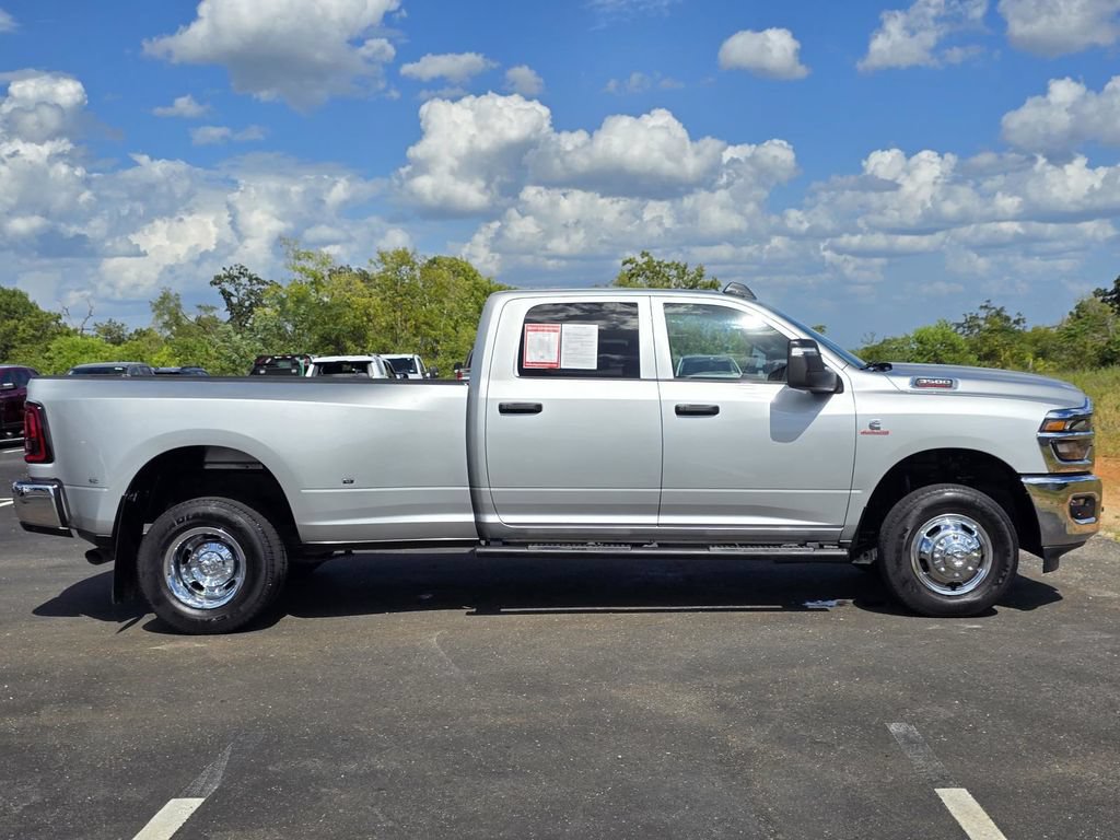 Used 2026 RAM 3500 Tradesman AWD/4WD image 9