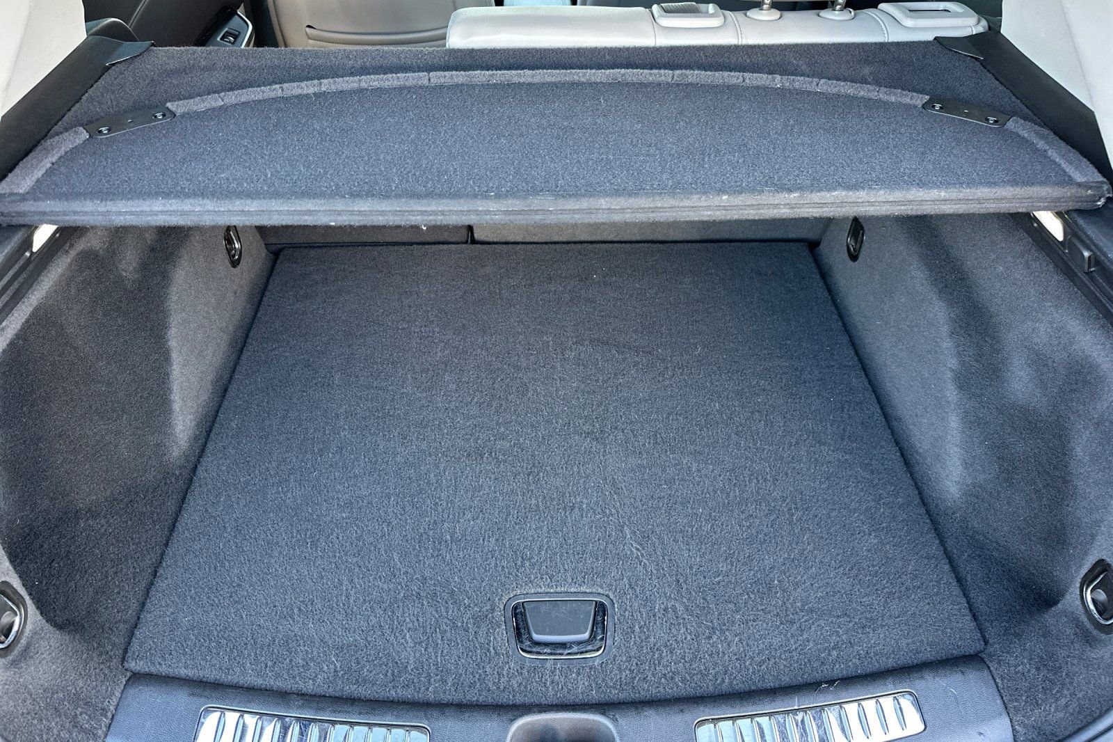 Used 2023 Cadillac XT4 Premium Luxury image 16