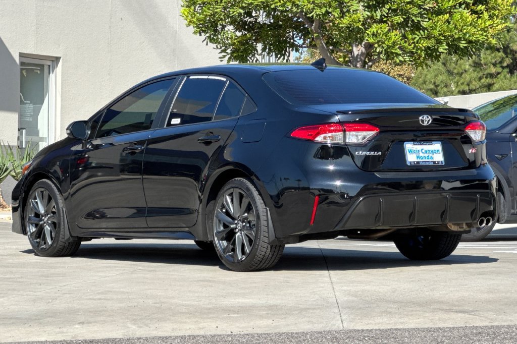 Used 2024 Toyota Corolla SE FWD image 6