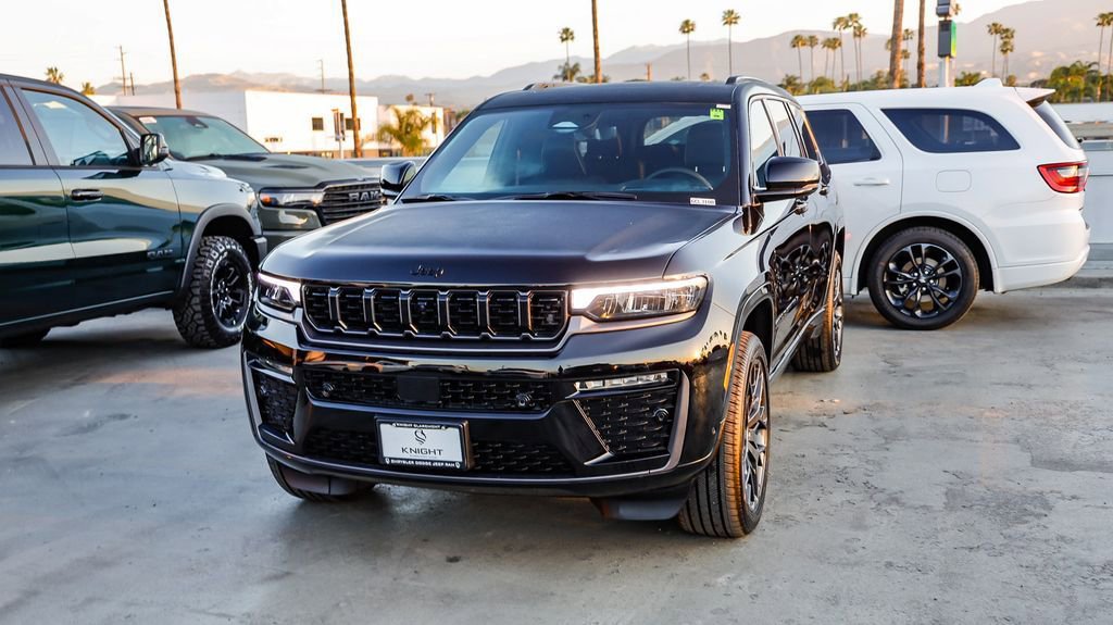 New 2026 Jeep Grand Cherokee L Summit image 4