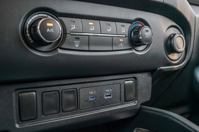 Used 2022 Nissan Frontier SV image 29