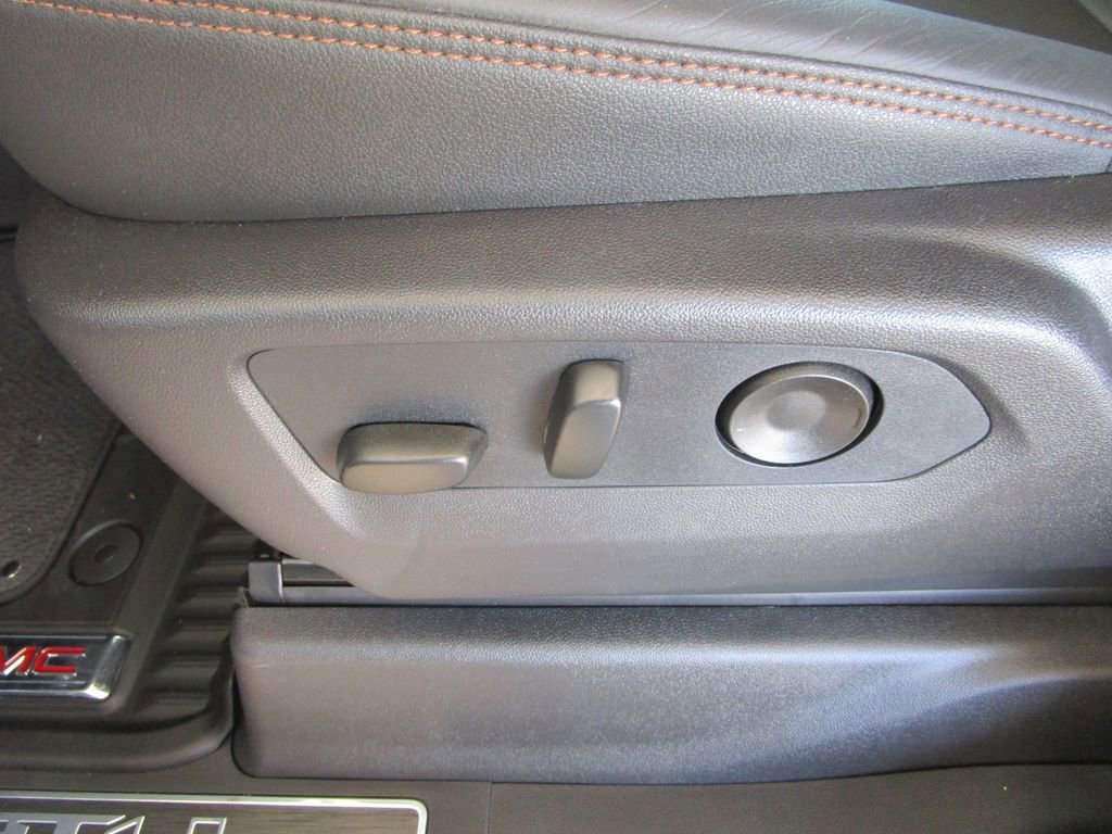 New 2026 GMC Sierra 1500 AT4 w/ Technology Package image 34