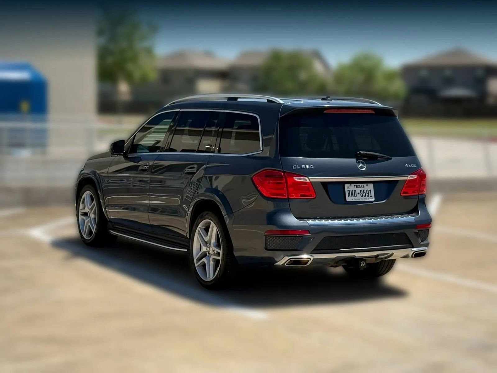 Used 2013 Mercedes-Benz GL 550 4MATIC image 6