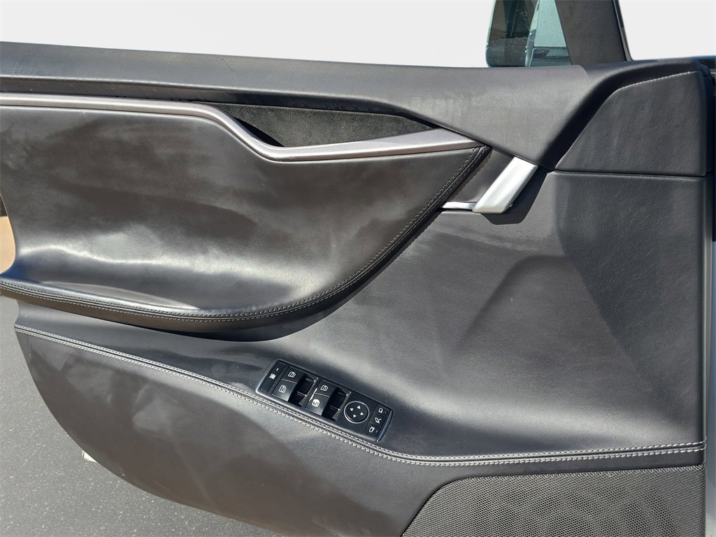 Used 2020 Tesla Model S Long Range image 26