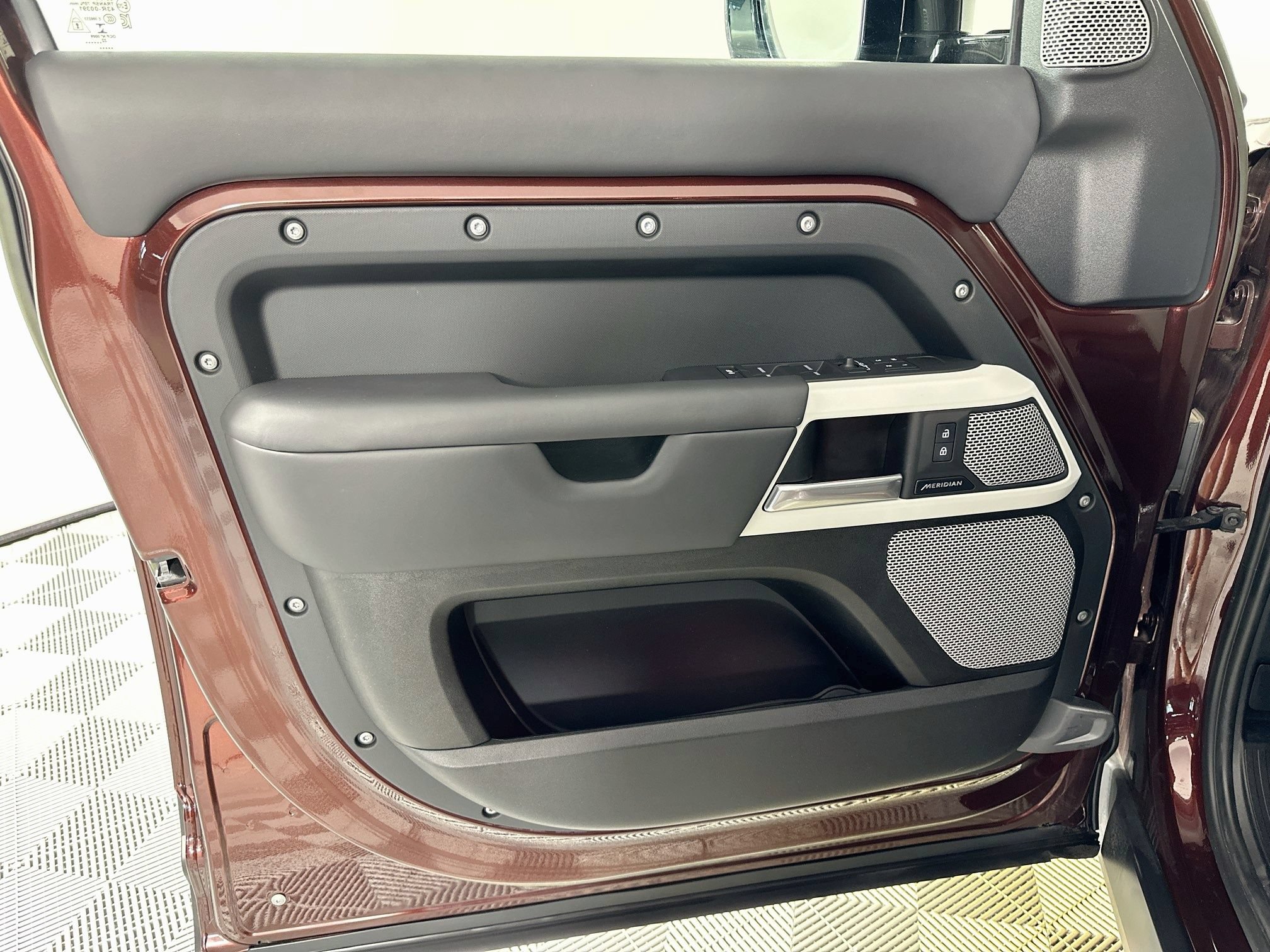 Certified 2023 Land Rover Defender 130 First Edition AWD/4WD image 15